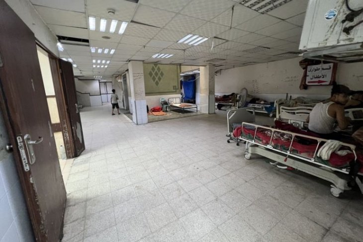 مشفى شهداء الأقصى: مهددون بالتوقف الكامل عن العمل