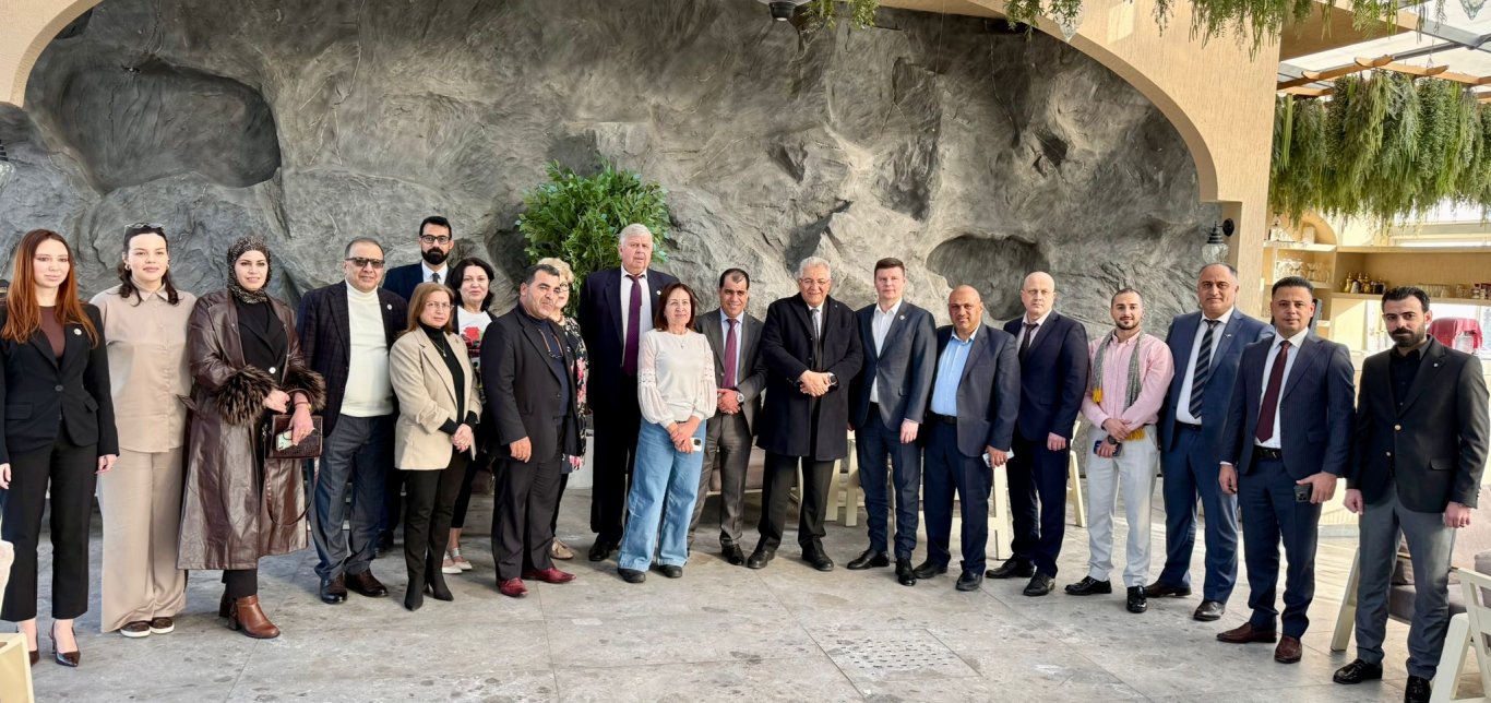 جامعة القدس تعقد اجتماعًا استراتيجيًا مع جمعية شعوب العالم الروسية وجامعة المأمون العراقية في عمّان