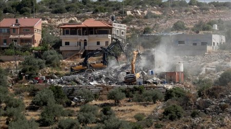 الاحتلال يشرع بهدم منزل في قراوة بني حسان غرب سلفيت