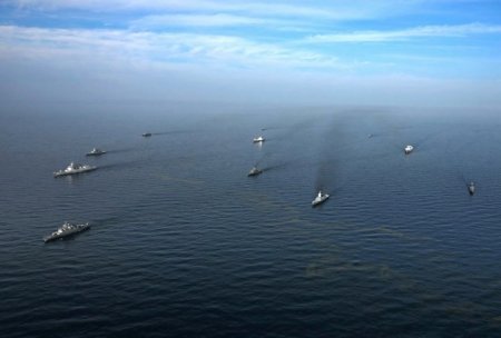 إيران وروسيا تجريان غدا مناورات في بحر عمان وشمال المحيط الهندي