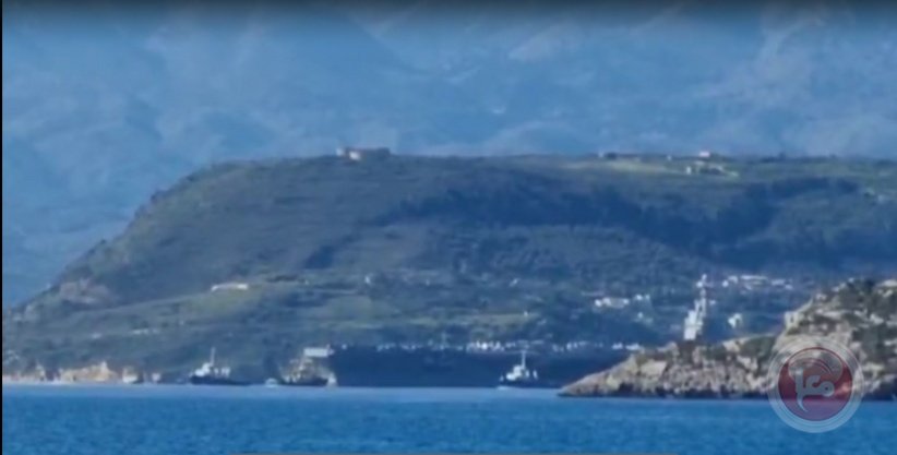 حاملة الطائرات 