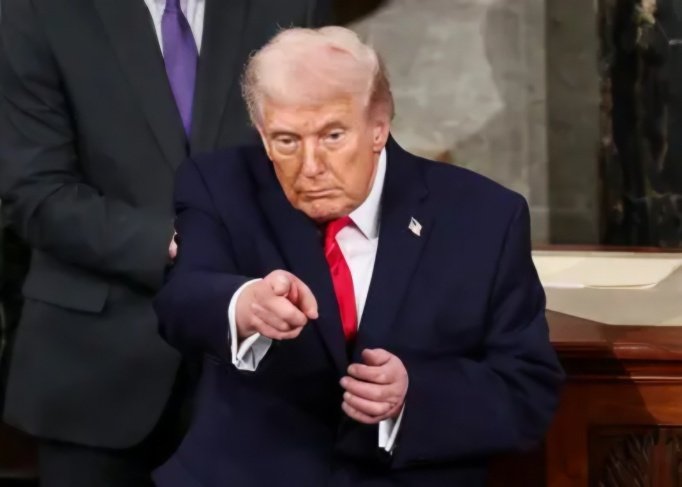 ترامب يعلن عملية عسكرية واسعة: 