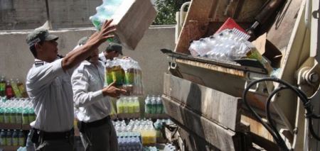 ضبط وإتلاف أكثر من 7 أطنان من العصائر المنتهية الصلاحية في جنين