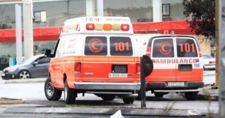 اصابات في حادث سير بين حافلة طلاب ومركبه 