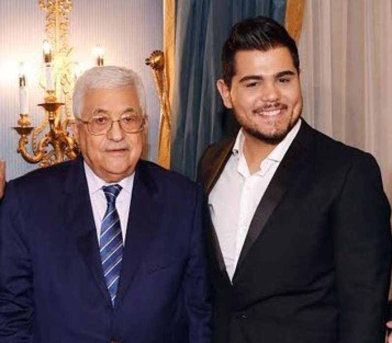  الرئيس يستقبل نجم 