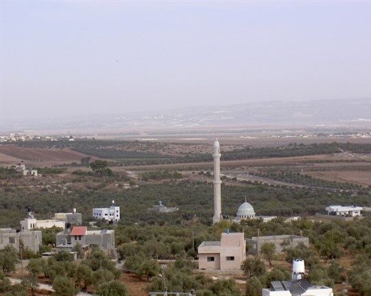 مزارعو السيلة الحارثية يشتكون البلدية لمحافظ جنين