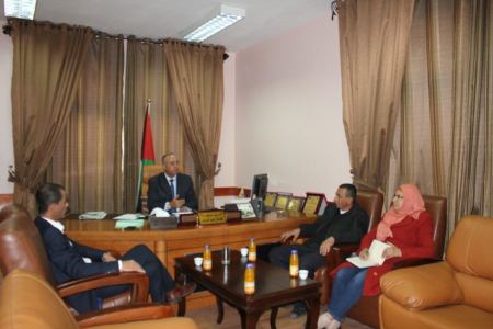 نائب المحافظ يلتقي وفدا من الضابطة الجمركية محافظة جنين