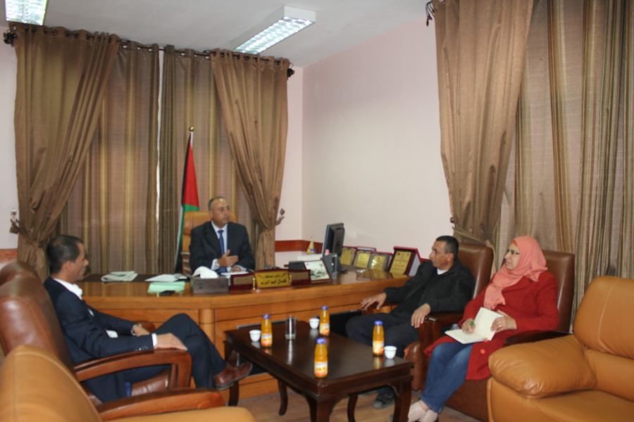 نائب المحافظ يلتقي وفدا من الضابطة الجمركية محافظة جنين