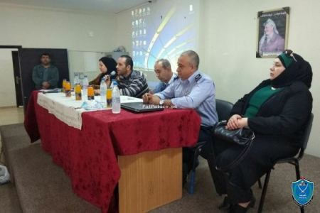 الشرطة تحاضر في ورشة عمل حول العلاقات الاسرية السلبية الناتجة عن الزواج المبكر في جنين