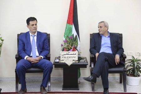 قلقيلية : المحافظ يلتقي وفدا من وزارة السياحة ويبحث معهم تعزيز التعاون المشترك 