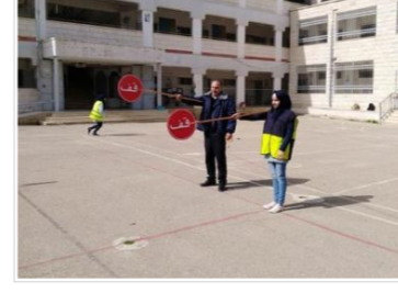 لشرطة تنظم محاضرتين حول السلامة المرورية في مدرسة بنات قباطية الثانوية في جنين