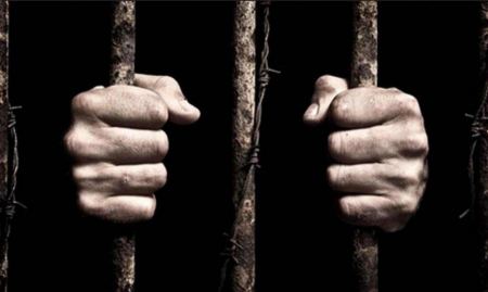 الأسرى الإداريون يستعدون للإضراب عن الطعام في نيسان المقبل