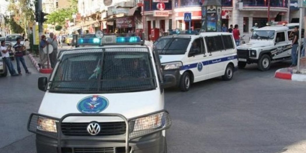 الأمن يستنفر في نابلس بعد تلقيهم معلومة وضع متفجرات داخل مركبة..الشرطة توضح ما جرى