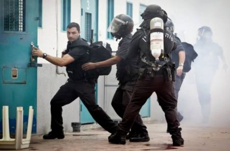 نادي الأسير: حالة من التوتر الشديد في معتقل 'ريمون'