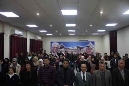 محافظ جنين يستقبل وفدا طلابيا من جامعات فلسطينية في ذكرى يوم الأرض واستشهاد عز الدين القسام