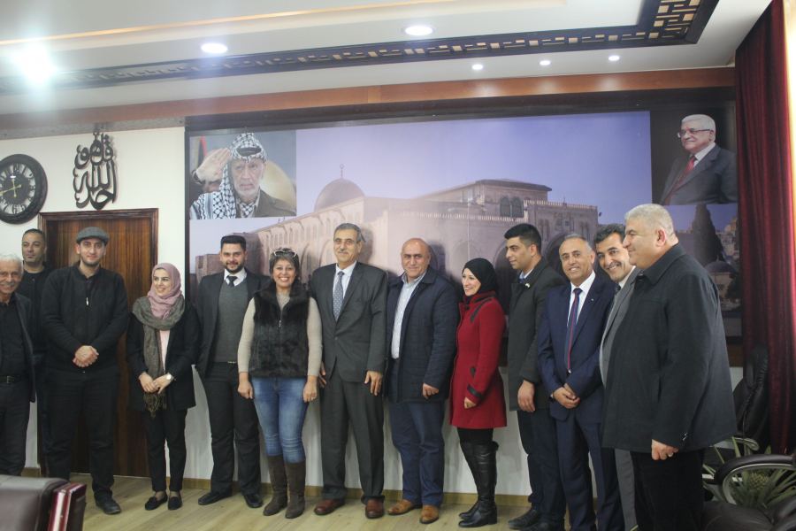 محافظ جنين اللواء أكرم الرجوب يبحث مع رئيس هيئة المدن الصناعية مشروع المنطقة الصناعية الحدودية الحرة في جنين