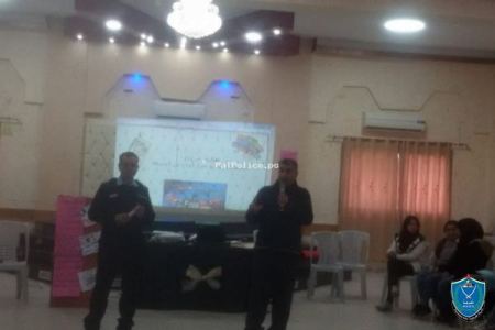 الشرطة تنظم ورشة عمل حول مخاطر الإنترنت على الأحداث في جنين