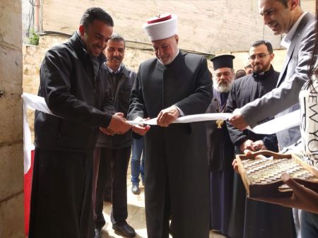 خاص/صور: إحياء يوم الأرض وإفتتاح المعرض العلمي في مدرسة البطريركية اللاتينية_ الزبابدة برعاية فضيلة الشيخ محمد صلاح مفتي عام الأمن الوطني الفلسطيني 
