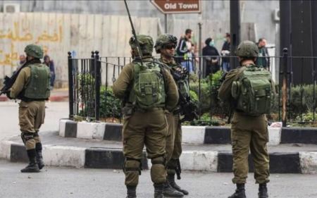  الاحتلال يفجر محلات تجارية بحثاً عن منفذ عملية 'أرئيل'