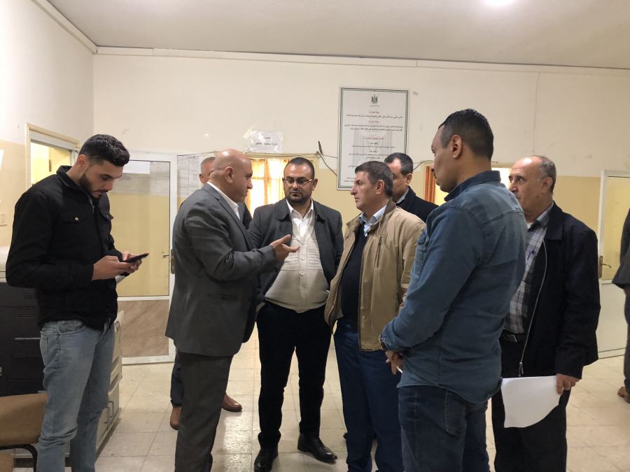 الرجوب و الصالح يتفقدان بلدية جنين