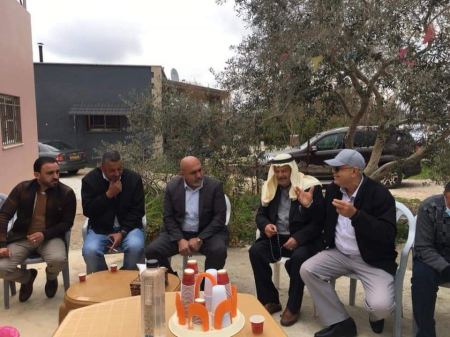 الرجوب يطلع على الاحتياجات التنموية للقرى المعزولة خلف جدار الضم العنصري