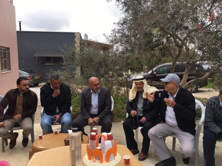 الرجوب يطلع على الاحتياجات التنموية للقرى المعزولة خلف جدار الضم العنصري