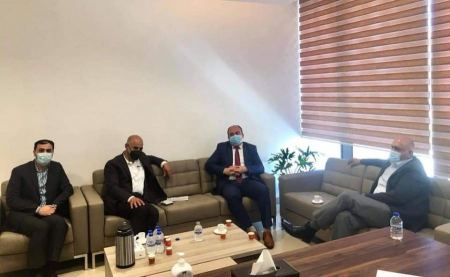 الرجوب وصبيحات يطلعان على تجهيز قسم مرضى كورونا في مستشفى ابن سينا التخصصي