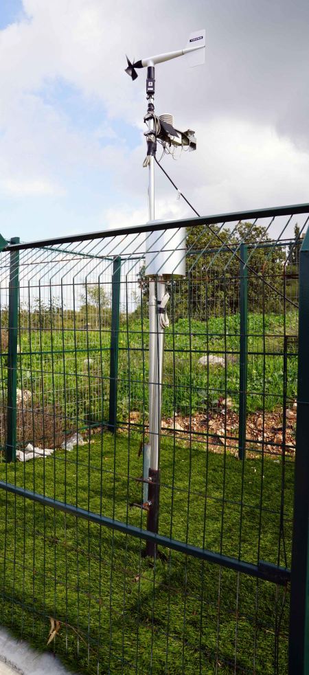 إنطلاق عمل محطة أرصاد الجامعة العربية الامريكية