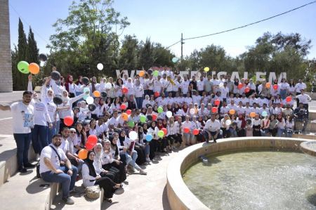 خريجو كلية الطب البشري في جامعة القدس يحققون نسبة نجاح كاملة في امتحان المزاولة الإسرائيلي