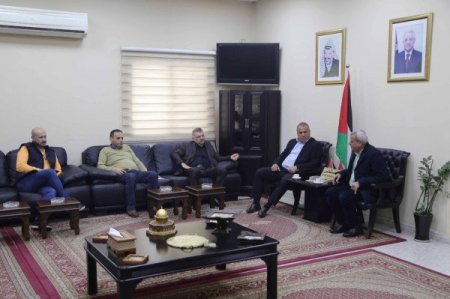 قلقيلية المحافظ يلتقي مستشار رئيس الوزراء للصناديق العربية. 