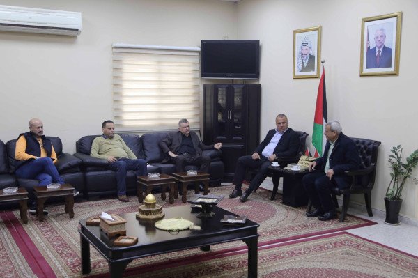 قلقيلية المحافظ يلتقي مستشار رئيس الوزراء للصناديق العربية. 