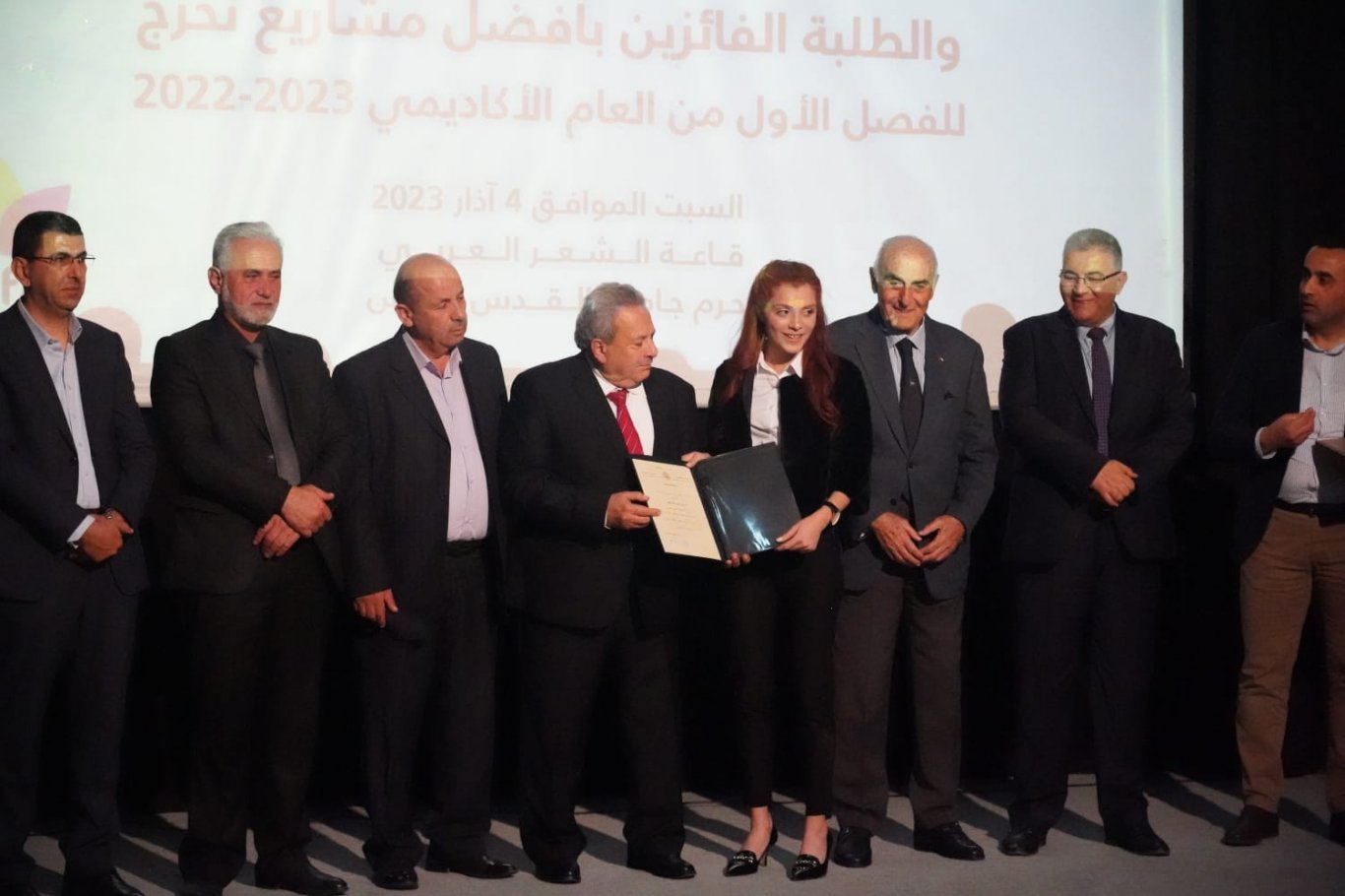 كلية الحقوق في جامعة القدس تكرم طلبتها المتفوقين والفائزين في مسابقة مشاريع التخرج للفصل الأول