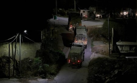 الاحتلال يهدم منزل شهيد في اذنا غرب الخليل