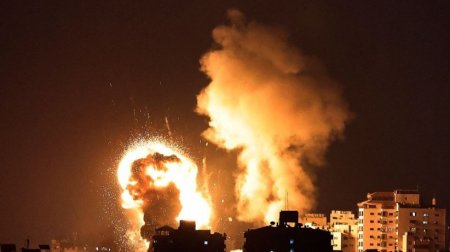 الاحتلال يقصف عدة مناطق في قطاع غزة