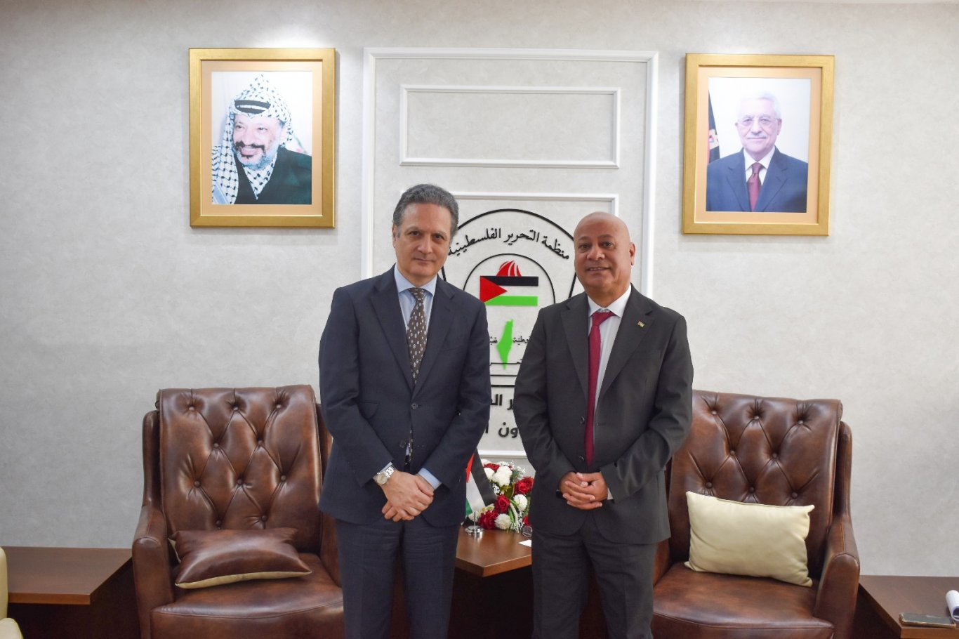 أبو هولي يلتقي السفير الاسباني لدى فلسطين ويبحث معه أوضاع المخيمات واللاجئين الفلسطينيين وأزمة الاونروا المالية