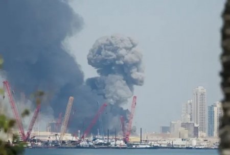 الإمارات: إغلاق السفارة في طهران وسحب السفير