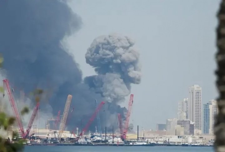 الإمارات: إغلاق السفارة في طهران وسحب السفير