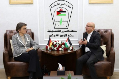 أبو هولي يبحث مع ممثلة ألمانيا تحديات تمويل "الأونروا"