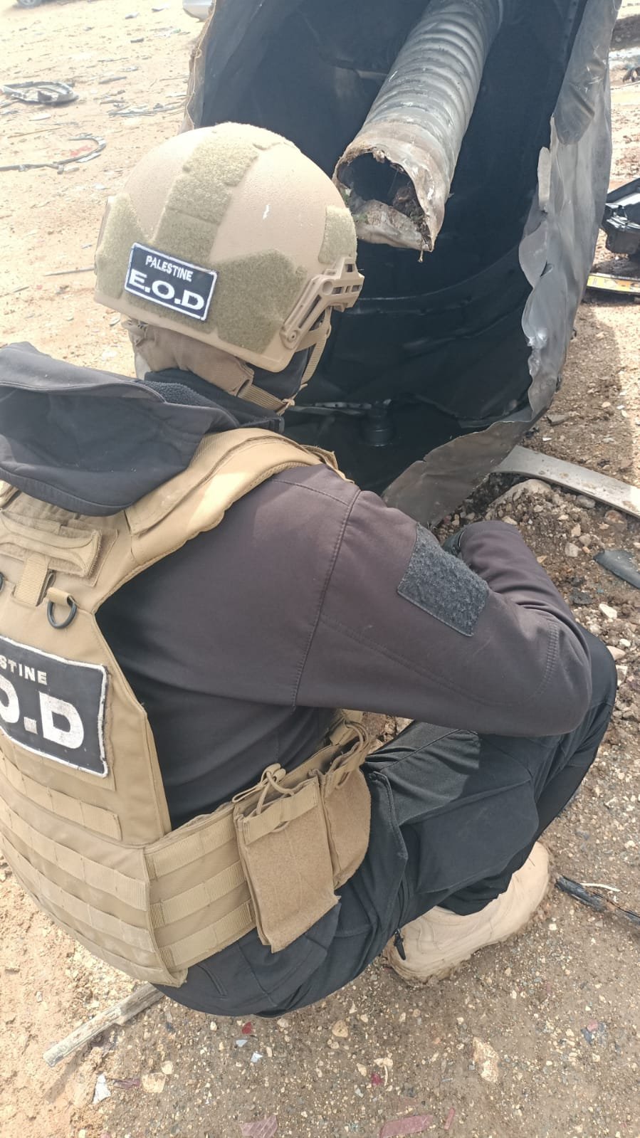 الشرطة تتعامل مع شظايا صاروخ سقطت غرب جنين