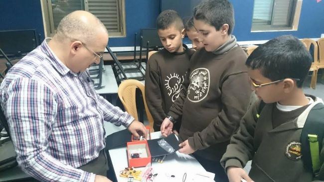 خلال حفل اقامته المدرسة منتدى العلماء الصغار يختتم مشروع