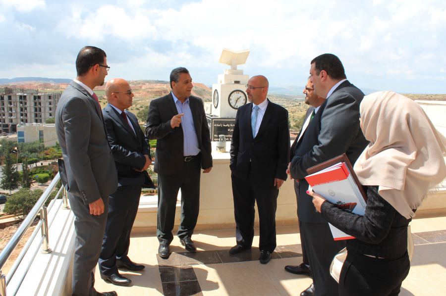 بالتعاون مع مؤسسة التمويل الدولية الجامعة العربية الامريكية وهيئة سوق رأس المال الفلسطينية توقعان اتفاقية تعاون لدمج مساق حوكمة الشركات في الخطة التدريسية