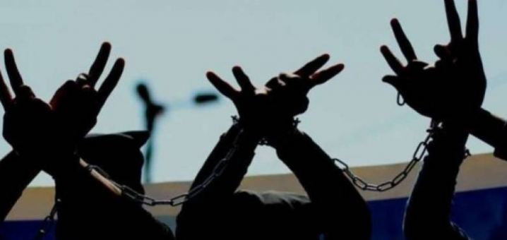 الأسرى يواصلون إضراب الكرامة لليوم ال12