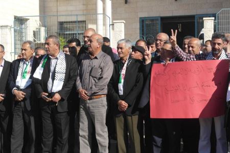 طلبة المدارس في مديريتي جنين وقباطية يتضامنون مع الأسرى