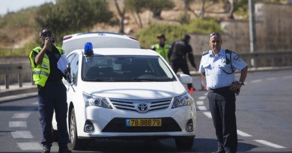 بيت لحم: إصابة مواطن اثر إنقلاب مركبته بعد مطاردة شرطة الاحتلال