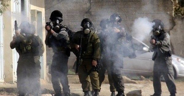 جنين: مواجهات بعد اعتقال شاب ومصادرة مركبة والده المقعد