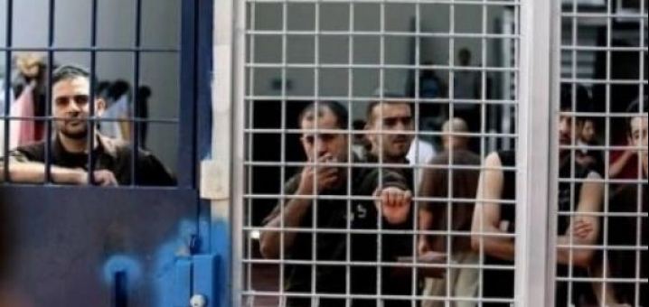 تدهور الوضع الصحي لعدد من الأسرى المضربين عن الطعام