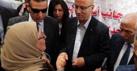 إضراب الأسرى: الحمد الله يطالب المجتمع الدولي بالتدخل العاجل