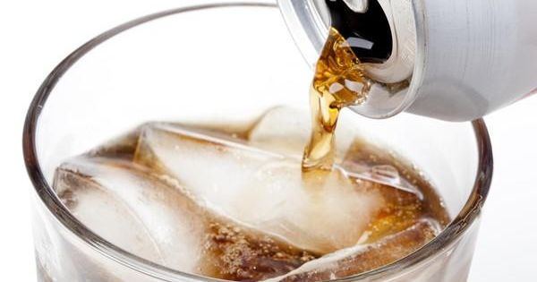 تحذير.. هذا ما تفعله مشروبات الدايت بالدماغ