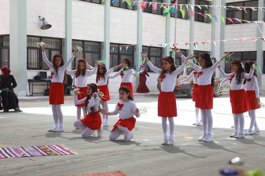 قوات الأمن الوطني تشارك في حضور حفل افتتاح معرض إعادة تدوير الإطارات في بلدة جلبون