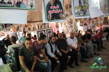 مواطنون في جنين يضربون عن الطعام تضامنا مع الأسرى